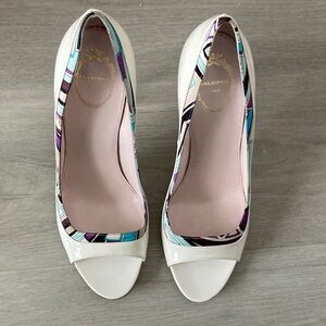 Emilio Pucci Cream Heels with Purple and Blue Accents